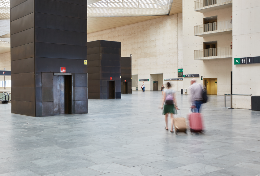 Estación Delicias Zaragoza con Pizarra Celeste CUPA STONE