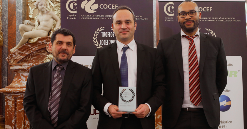 CUPA STONE recibe el premio de COCEF