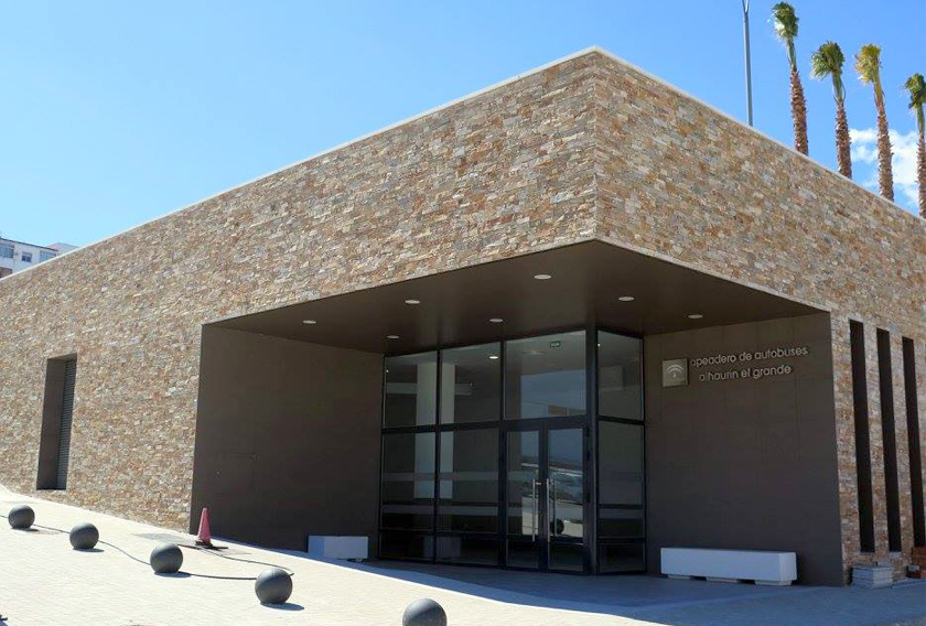 Proyecto de Estación de Autobuses de Alhaurín el Grande con piedra natural CUPA STONE