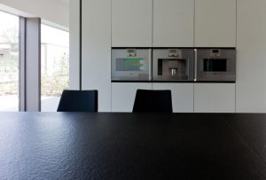 Granito negro, una apuesta por la elegancia y la resistencia