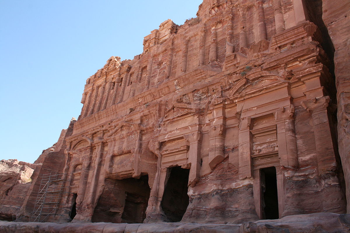 Tumba del Palacio de Petra realizada con piedra arenisca