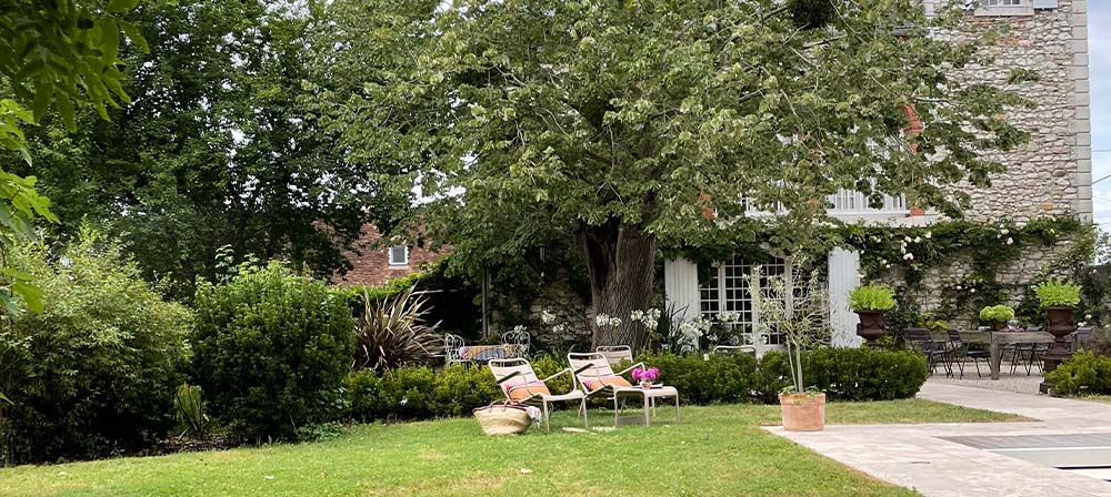 terraza y jardin de chateau monfort