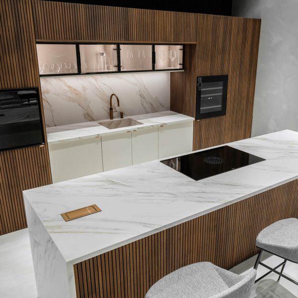 ceratop-dolomiti-showroom-om-interiors8jpg Encimera e isla de cocina de porcelanico ceratop Dolomiti