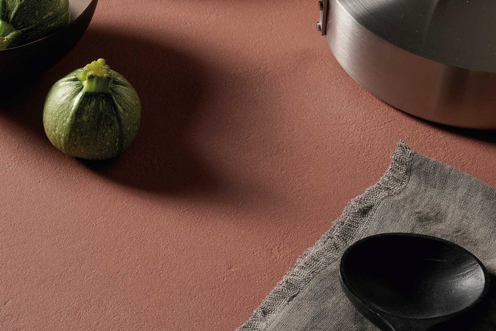 encimera de porcelánico color marsala red rojo